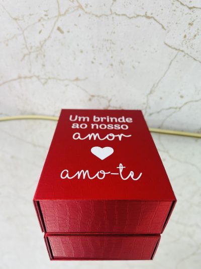 Caixa premium “um brinde ao nosso amor”